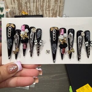 Elegant Black and Pink Nail Art Set